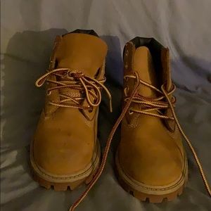 Toddler boy gently used size 11 timberlands